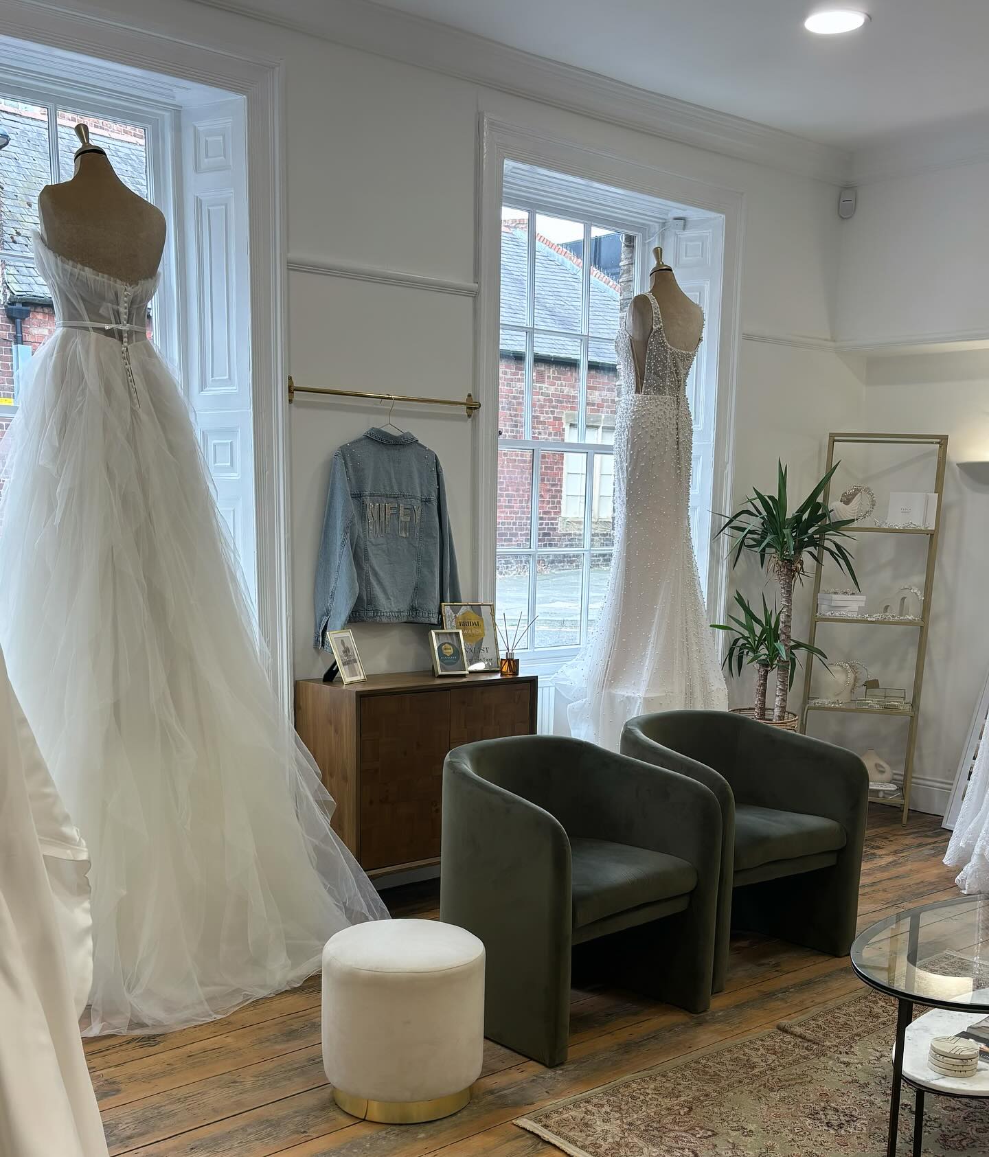 The @jeune_bridal takeover is in its final 24hours babe - this is the last chance for you to preview & order from next seasons designs ahead of time ◊Feedback has been unreal on these exquisite couture inspired designs & those of you celebrating your YES moments choosing from this dreamy edit - massive congrats again precious ones ◊ There’s still one or two last minute spots for a sneaky try on tomorrow before we send these beauties back on the road - book now via the link in our bio & don’t forget the booking system clocks out at midnight for next day appointments so be quick xo ◊ #youarepreciousbridal #bridalstudio #newcastlebride #bride #bridalgown #bridalinspo #weddingdress #bride2025 #2025bride #bride2026 #bridalstyle #stylishbride  #bohobride #modernbride #yestothedress #youarepreciousloves #dressoftheday #isaidyes #weddingdressgoals #dressgoals #dreamweddingdress #designerbridal #elegantwedding