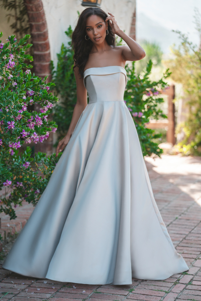 Allure – R3715 (in ivory)