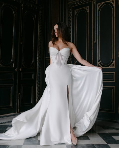 https://yapbridal.co.uk/wp-content/uploads/2025/07/E554-T120-Paxson-02-800x1200-cb6eae5.jpg