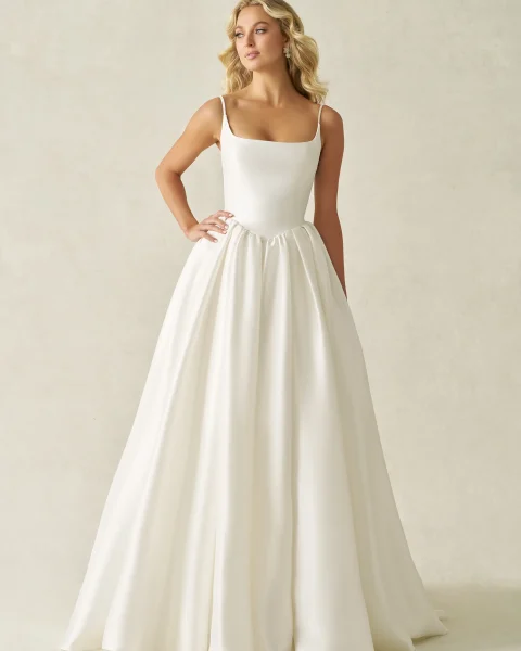Allure –  A1402